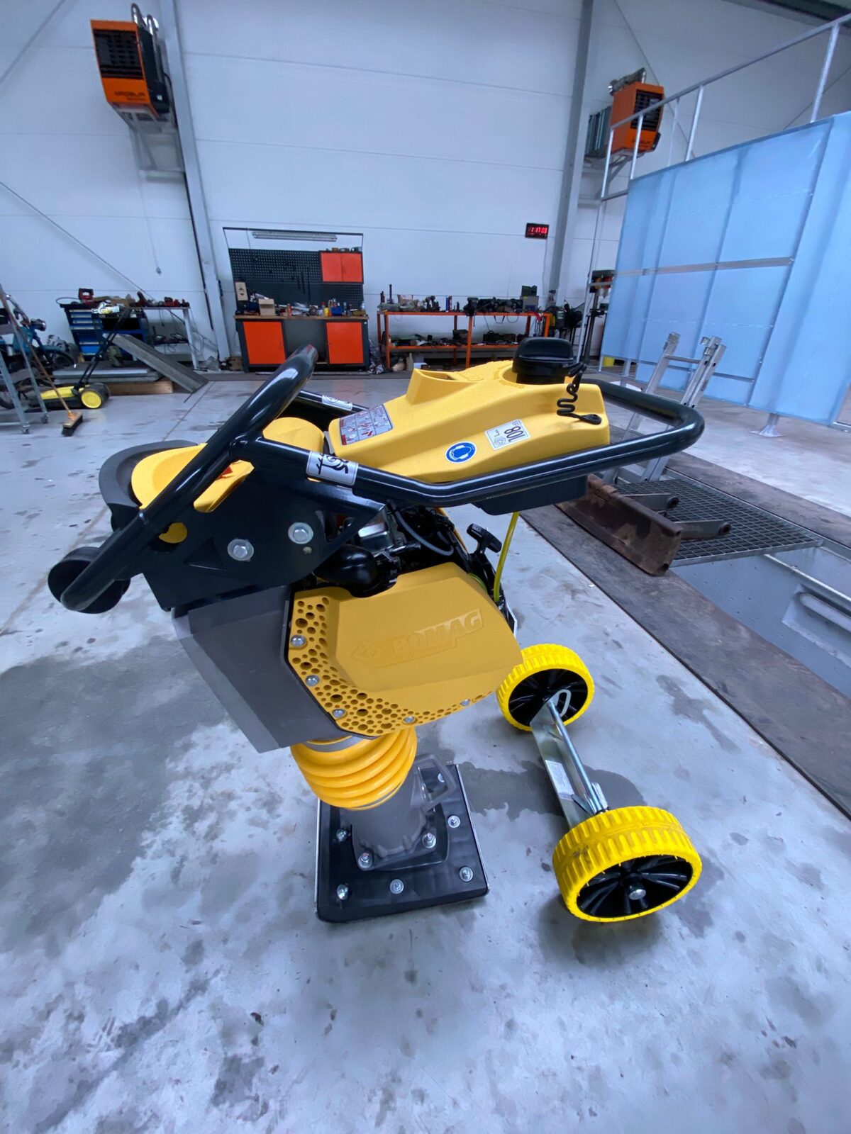 BOMAG BT 65